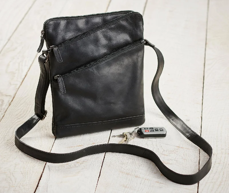 BLACK LEATHER PURSE; Legacy Number: 8708631601